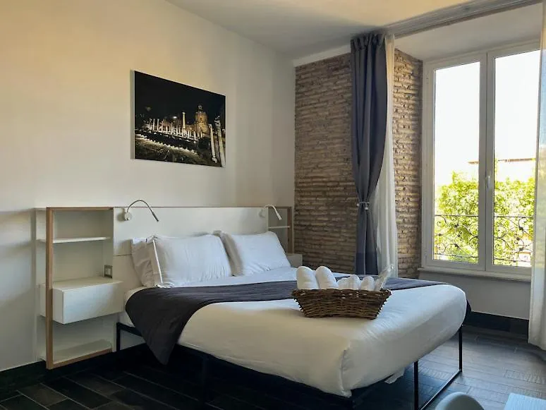 Arch Rome Suites 3*,