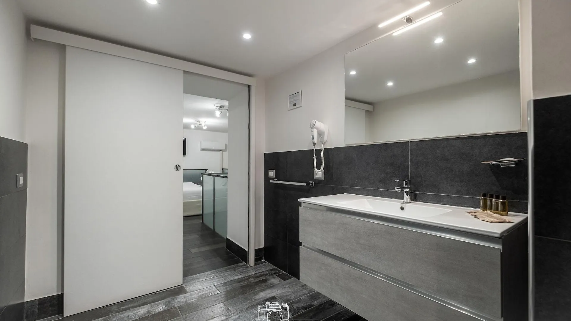 *** Guest house Arch Rome Suites Italy