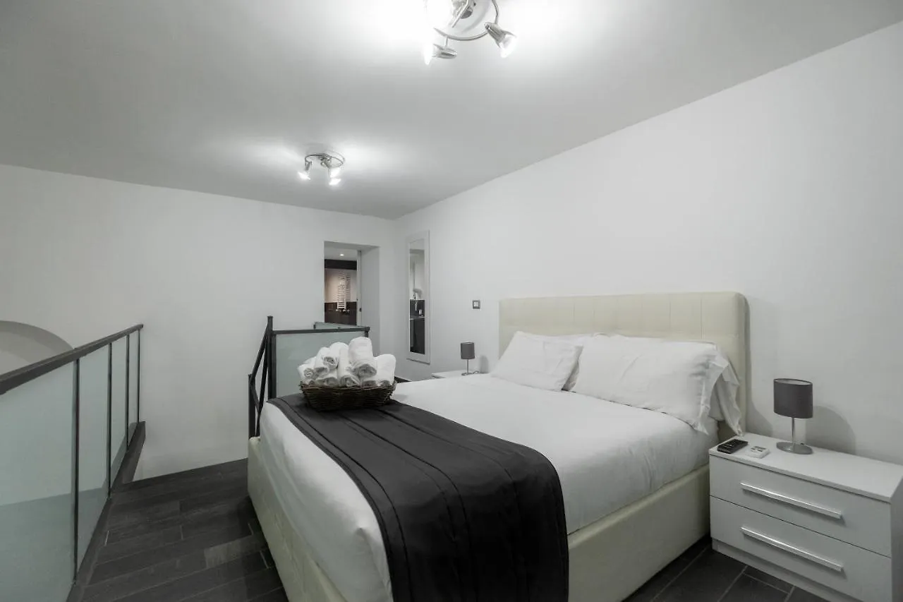 Pensión Arch Rome Suites