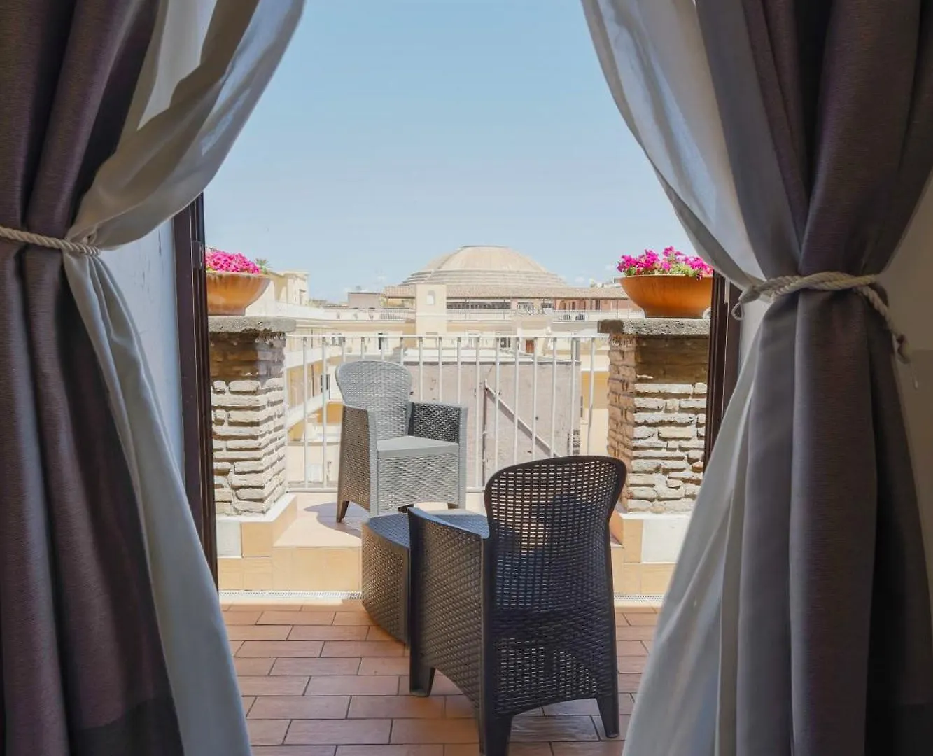Arch Rome Suites